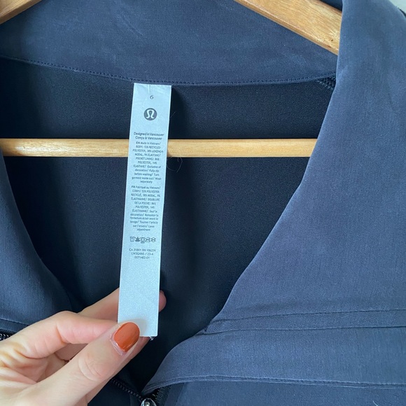 Lululemon Softstreme Cinch Waist Full Zip Jacket Size 6 - Picture 6 of 11